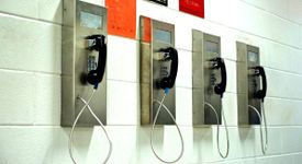 Call-center et agents bien formés et motivés. À Saran, en prison, on recrute des « clients » Call-center et agents bien formés et motivés. À Saran, en prison, on recrute des « clients »