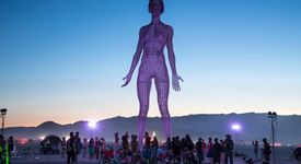 Vous désirez vivre ou faire vivre à vos clients une expérience unique ? Burning Man, c’est la semaine prochaine !