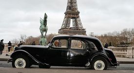 Pullman Paris Tour Eiffel: Where Iloveeely sleeps, where 50% of rooms have Eiffel Tower views