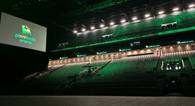 Power Outage Mid-Concert at Paris La Défense Arena. Plenitude, ex-Eni, Awaited Like the Messiah