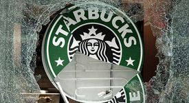 Chez Starbucks, Brian Niccol et Sara Trilling tentent de réparer l'expérience client, devenue déceptive