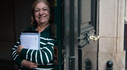 Come In, It's Open! "Marie-Thérèse, I'm expecting a package. What time will you be there?" Come In, It's Open! "Marie-Thérèse, I'm expecting a package. What time will you be there?"