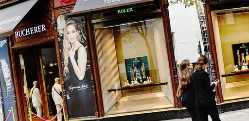 La file d’attente chez Vorwerk, Hermes, Ferrari, Rolex, pas toujours déceptive