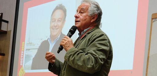 «Dans le tourisme, l’expérience client promise et vendue a de grandes chances d’être compromise» Paul Roll «Dans le tourisme, l’expérience client promise et vendue a de grandes chances d’être compromise» Paul Roll