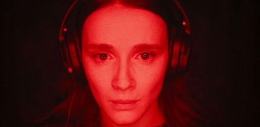 Les Chambres Rouges : la mort à un clic. Pourquoi les femmes sont-elles attirées par les tueurs en série, au cinéma ?