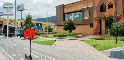 Pourquoi Goldman Sachs doit visiter un call-center, parler à un agent conversationnel, rencontrer Corinne Schamber ? Pourquoi Goldman Sachs doit visiter un call-center, parler à un agent conversationnel, rencontrer Corinne Schamber ?