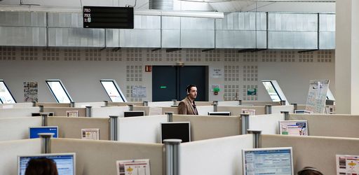 Teleperformance France devient VelsiA et va fermer son site de Laval Teleperformance France devient VelsiA et va fermer son site de Laval