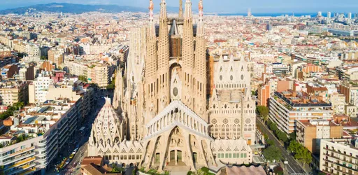 150 ans après Antoni Gaudi, Easiware participe à Barcelone à la construction d’une autre cathédrale. La Seamless Experience.