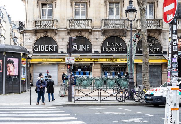 Gibert Jeune may close for good. Olivier Nora fired at Grasset. Turmoil on Paris' left bank! Gibert Jeune may close for good. Olivier Nora fired at Grasset. Turmoil on Paris' left bank!