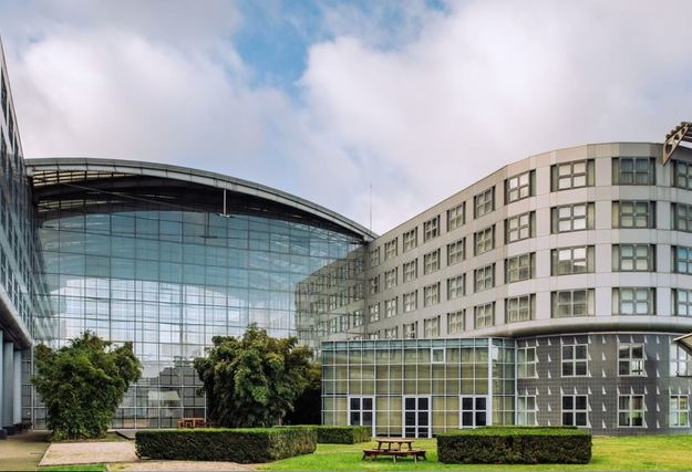 Van der Valk Paris CDG Airport? A Peaceful Night at Roissy CDG. And Efficient Seminars Van der Valk Paris CDG Airport? A Peaceful Night at Roissy CDG. And Efficient Seminars