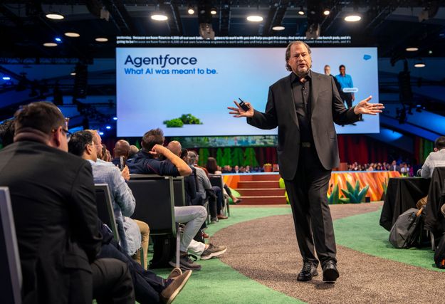 Salesforce vend des Agents IA et des chaussettes logotées 18 dollars. The Growing Blowback Against Marc Benioff (New York Times)