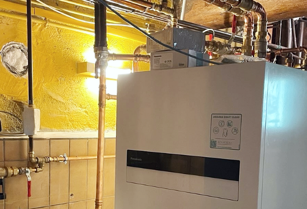 CEDEO n’a plus de pompes à chaleur en stock. Atlantic, Daikin, Panasonic sont débordés par les commandes