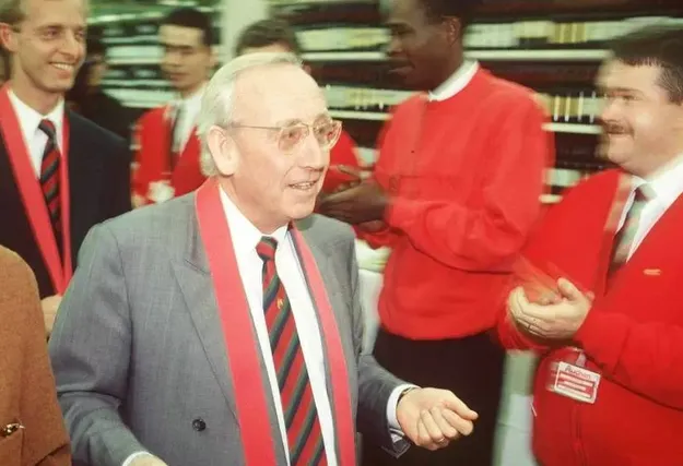 « Monsieur Mulliez, vos comptes sont tendus » quand le banquier d’Auchan appelle Gérard Mulliez, inquiet