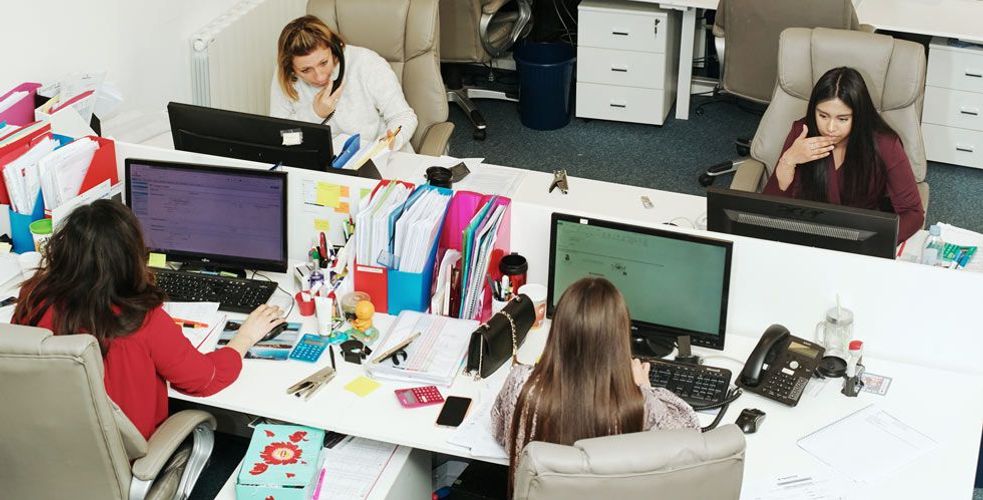 La permanence téléphonique réinventée, grâce à l’IA, tout comme l’analyse des conversations téléphoniques