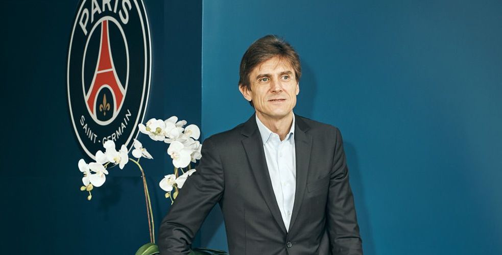 Banquiers feignants licenciés. Au Brésil. 