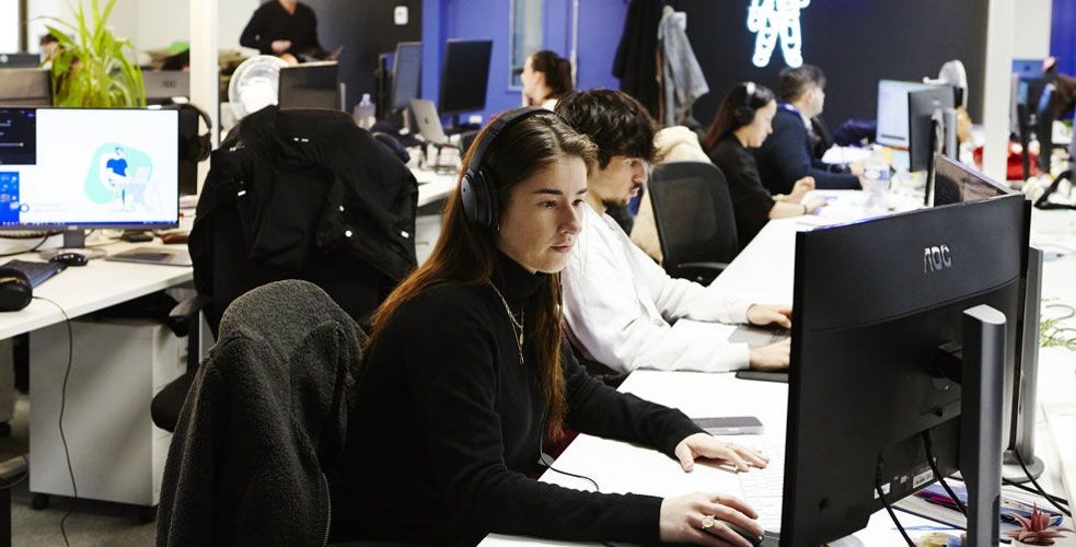 Coût du lead diminué de 28%. Taux de transformation supérieur de 35%. Snapchat, ça marche. Coût du lead diminué de 28%. Taux de transformation supérieur de 35%. Snapchat, ça marche.
