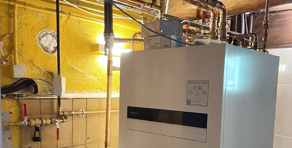 CEDEO n’a plus de pompes à chaleur en stock. Atlantic, Daikin, Panasonic sont débordés par les commandes