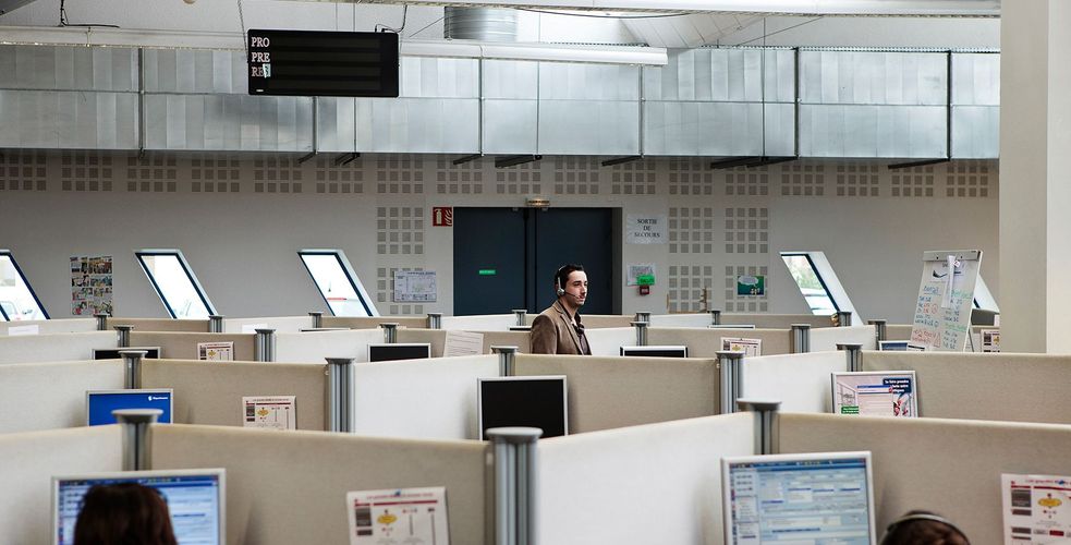 Teleperformance France devient VelsiA et va fermer son site de Laval