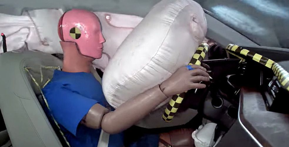 Citroën, comme Houston, ne répond plus. L'expérience client au rabais, l'exemple avec les airbags Takata Citroën, comme Houston, ne répond plus. L'expérience client au rabais, l'exemple avec les airbags Takata