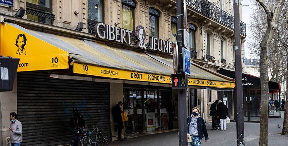 Gibert, qui va fermer, donne raison à Alain Souchon, 26 ans après Rive Gauche